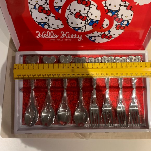 Hello Kitty 8PC Cutlery Set 2015 - Picture 6 of 11